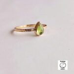 ZLATNI PRSTEN SA ZELENIM PERIDOTOM
