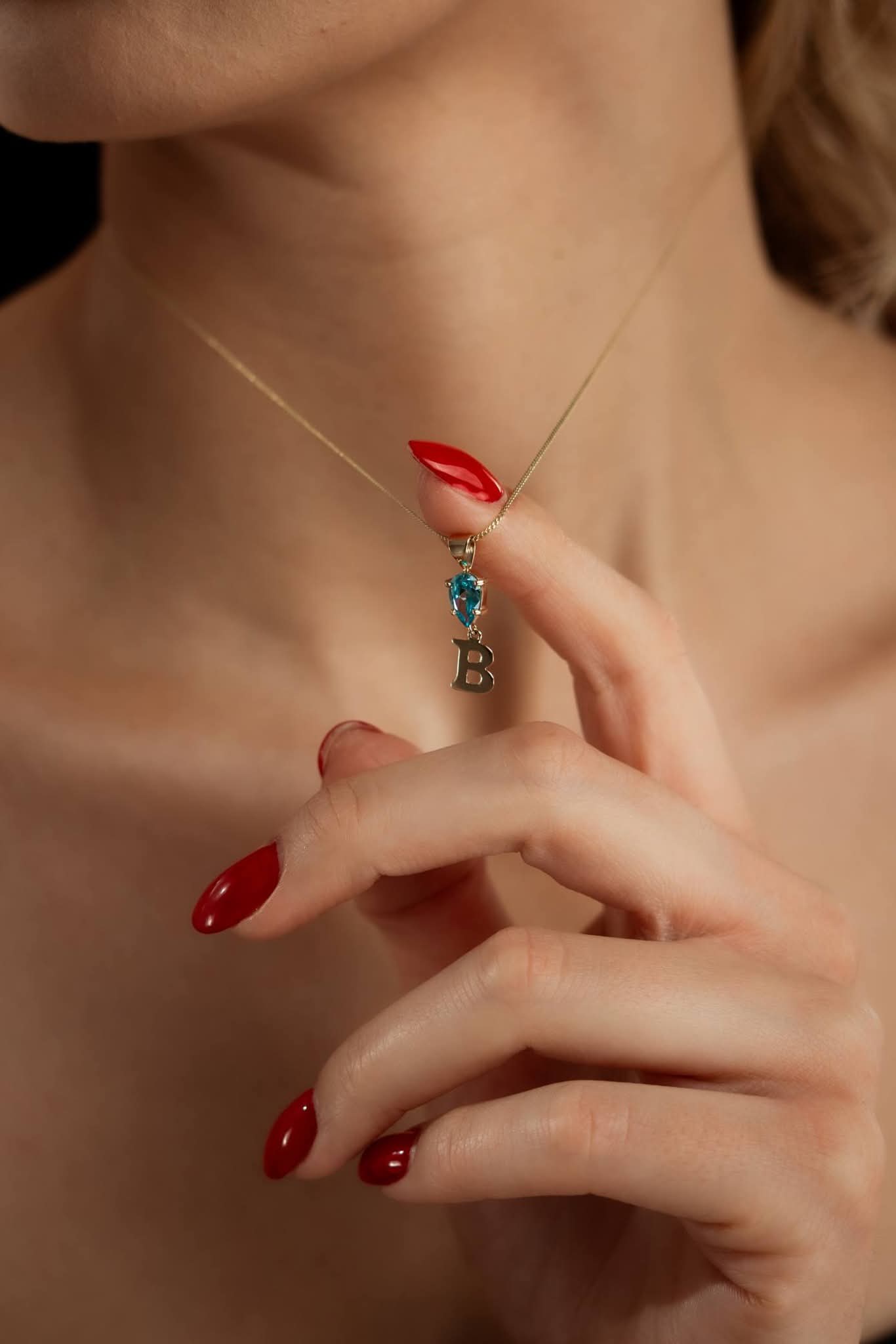 zlatna ogrlica sa slovom po želji